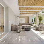 Villa Aquarius *