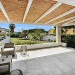 Villa Aquarius *